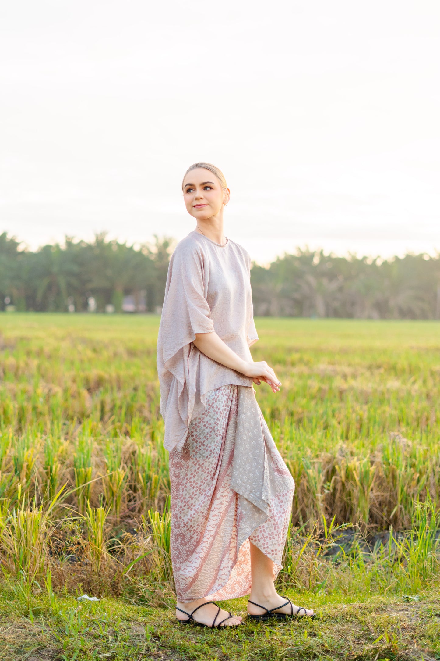 Anya Raya