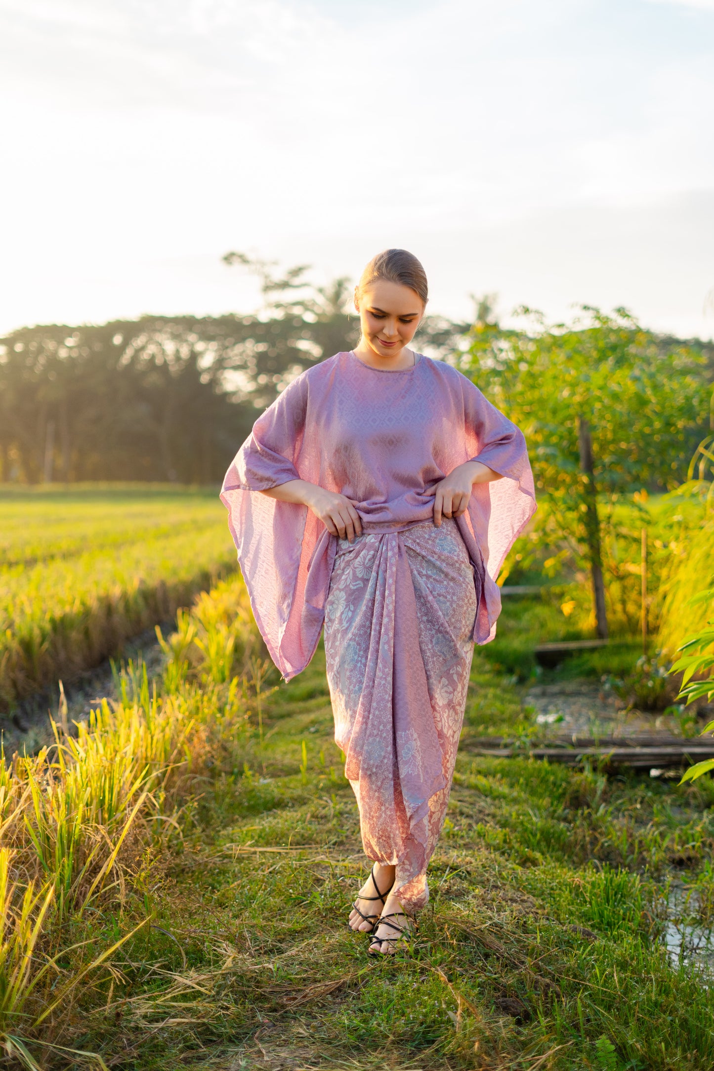 Anya Raya