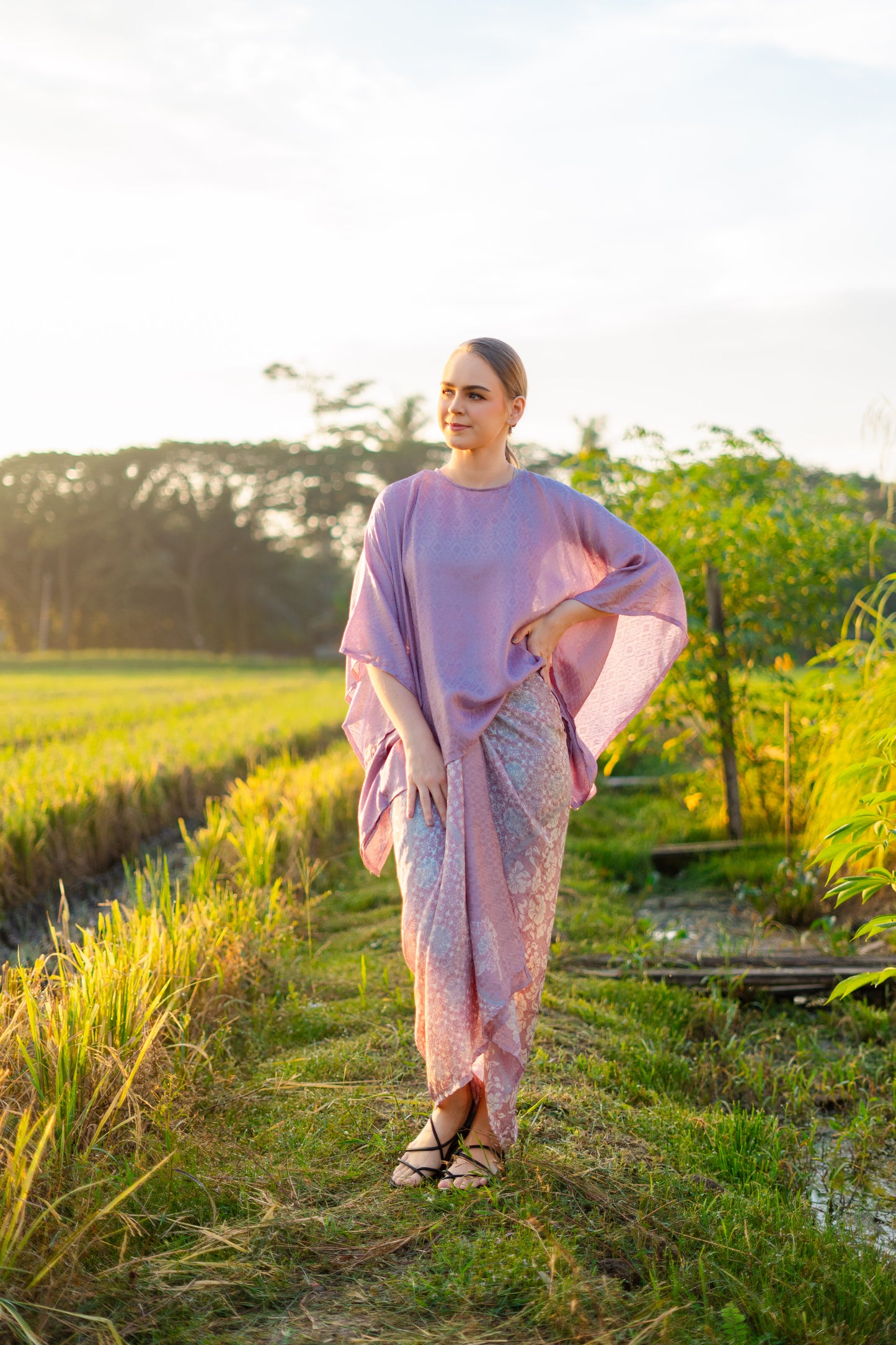 Anya Raya