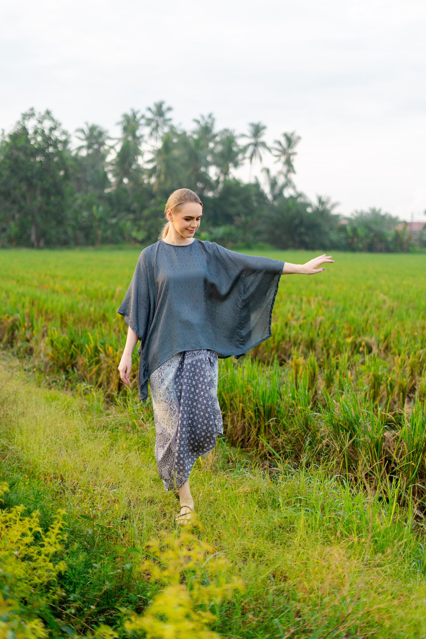 Anya Raya